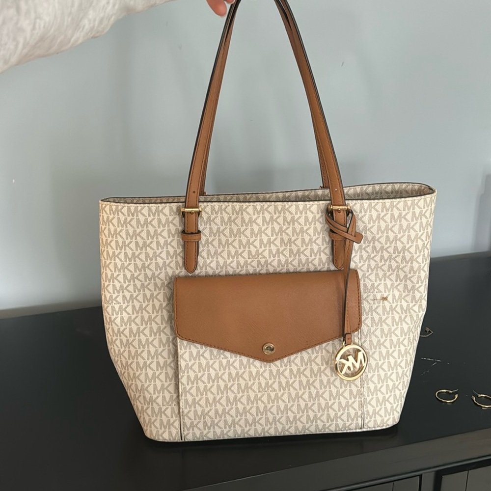 Mk purse